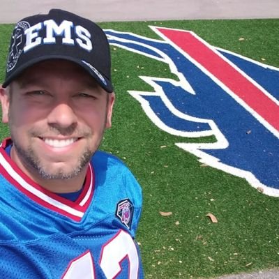 I am loved by Jesus! A Dad! A Husband! Part of Bills Mafia! A Streamer! A Survivor Fan! A movie lover! 😎👍💯🦬🌴📽️ #BillsMafia #Twitch #Survivor