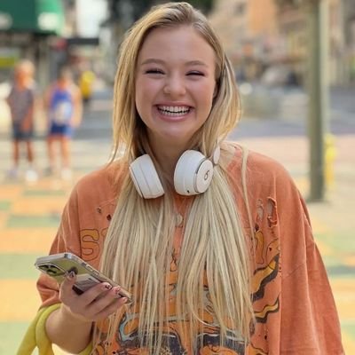 sunshines_sofya's profile picture. she/her | i love sofya more than anything.🥺🤍