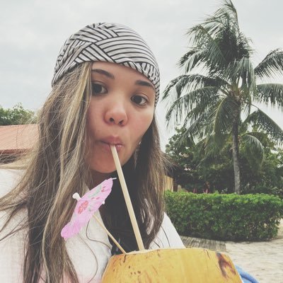 deenasmith_'s profile picture. 