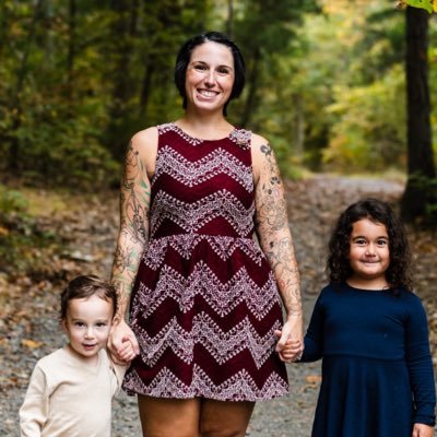 A VERY happy mom of 2! living in NY! Team Manager for the Rochester CEC for t-mobile. my thoughts and opinions are my own.
