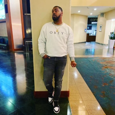 B_J0N3S's profile picture. 😎😎😎