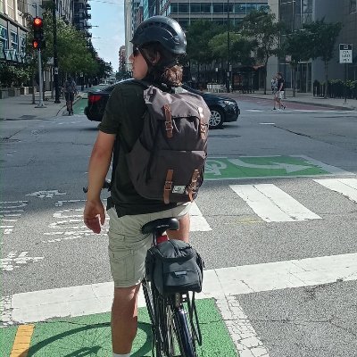 Urbanist trying to improve the suburbs one bike lane or bus route at the time.  Social Media Coordinator of @Evanston_ETA