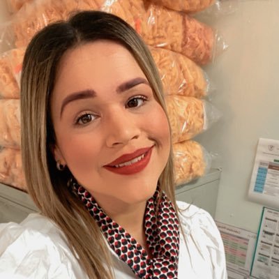 adrisscamarena's profile picture. Mama de JA💙 • 💋• Hija • Empresaria • Maestra • tomatera⚾️ • AnimalLover🐱🐶 • 📍CLN • CoffeeHolic☕️ •