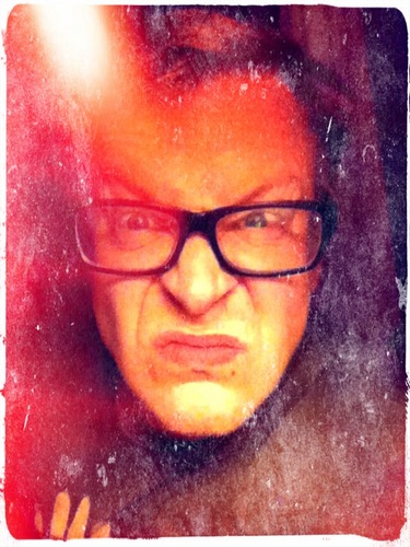 teemunikki's profile picture. Tykkään tehdä elokuvia.