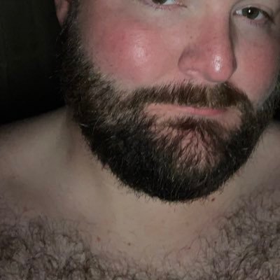 Tall, bearded, dad bod who drives a truck. If you’re from WV hit me up. I’d love to taste you.