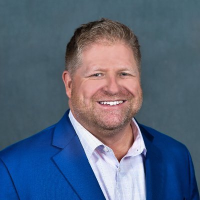 Chief creative at Advanced Cloud Communications, host of Behind The Dish podcast, The Road Home, Trucker Tech podcasts, and founder of https://t.co/et74qsqvfj
