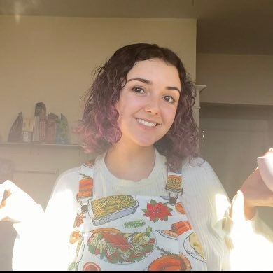 JoFuller24's profile picture. Couldn’t be a waitress cause I always spill the tea || Reporter for @TheSunUS | @UF Alum | Past @TheAlligator @WUFTNews @WSFLTV 📝📝