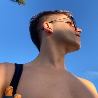 Dinovaldx's profile picture. Eu estou onde me convém