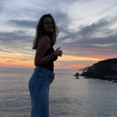 llarakor's profile picture. con lagrimas en los ojos porq te quiero pa siempre