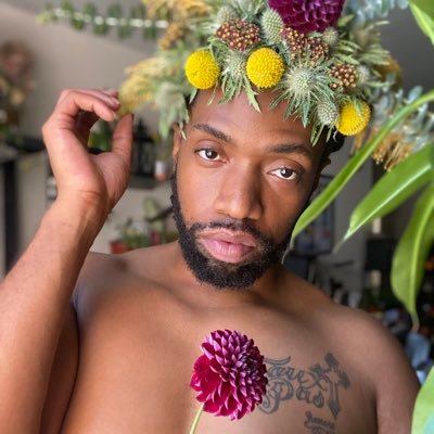 🪴🌈🏡💐Florist who advocates for Affordable Housing 🪴🤘🏾I host houseplant workshops sometimes 👨🏽‍🏫🌿🫶🏽 CB1 Member