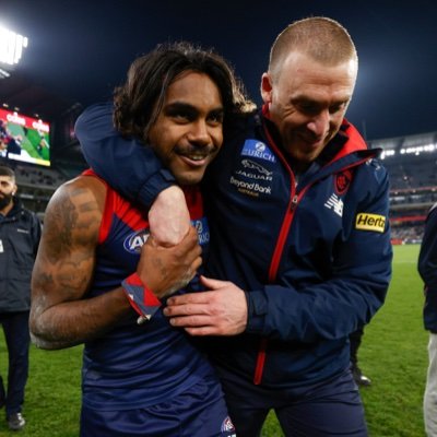 🏉Dees ⚽️Arsenal 🏀Heat, Melbourne United 🏎️Oscar Piastri
🎵Taylor Swift, The 1975, Green Day and a lot of other bands
📺Survivor
🇦🇺🇮🇱