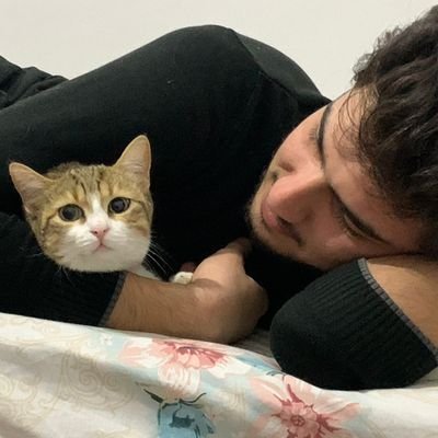 motleyyy's profile picture. 