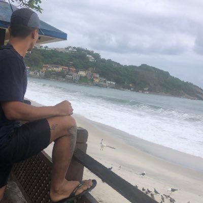 Não há obstáculo que não possa ser superado, nem sonho tão grande que não possa ser realizado.