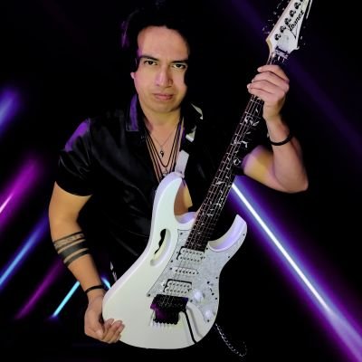 VicGuitarMx's profile picture. 🎼Writing the soundtrack of my own story.
▶Musician | Guitarrist | Producer | Teacher
▶ Instagram | VicGuitarMx
📹 Youtube | VicEscamillaMusic