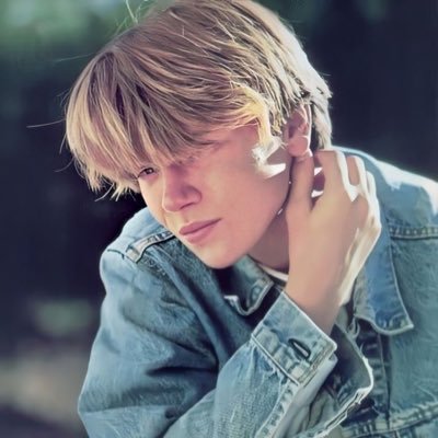 ryunsk021105's profile picture. 洋楽、映画、サッカー 23.10.17 charlie puth, 24.1.27 ed sheeran, 24.9.27 bars and melody, 25.2.6 Maroon5