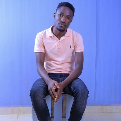tumuwilly's profile picture. Hairdresser@77locs