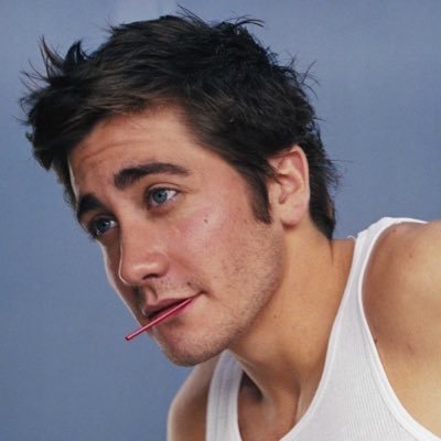 billyhopesgf's profile picture. lou bloom’s controversially young girlfriend