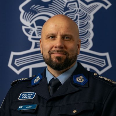 Ylikomisario Itä-Suomen poliisilaitoksessa, vastuualueena valmiussuunnittelu ja viranomaisyhteistyö. Twiittaan pääasiassa edellä mainituista aiheista.