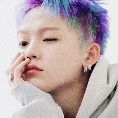 sparklight0421's profile picture. #최현석 GIF❥
🔗https://t.co/EFAd1tNTCg