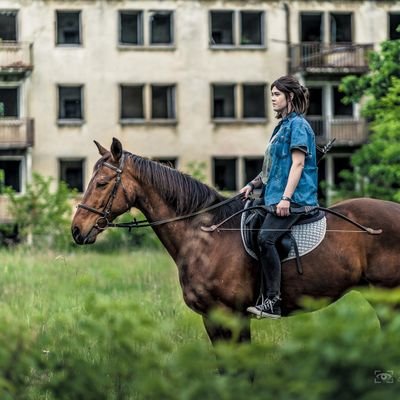 ☆ Hier gibt's Grünzeug, Cosplays, Pferde, Games und andere komische Sache ☆
🌈🐎🌲🌳👾🦸♀️
🐽 Insta: suhri.mano 🐽