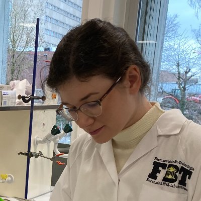 @RoamUgent PhD researcher in #palaeoproteomics at ProGenTomics and the @ArcheOsUgent lab. Mad about the #Mesolithic.