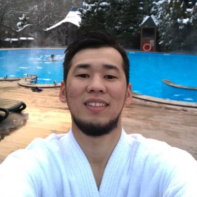 aidos_sazanbaev's profile picture. Youtube, Trading. Business.