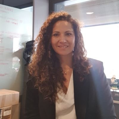 GiovannaOvalle's profile picture. Yo solo existo hoy y espero que los milagros pasen.