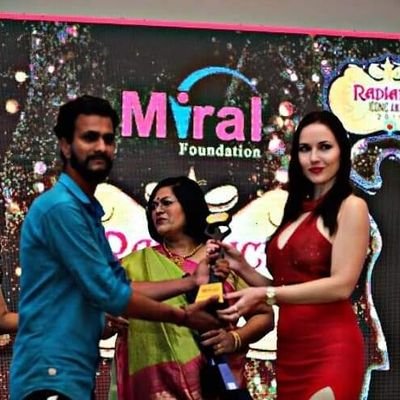 bollywood celebrity management
tTV actrs singer 🕺 anchor model's
💒 events fashion. show 🤱 sawer. movie parmotion. add product. Appearance bodyguard
