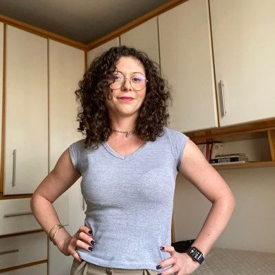 dopamina's profile picture. Detetive dos mistérios da mente e arqueóloga do inconsciente