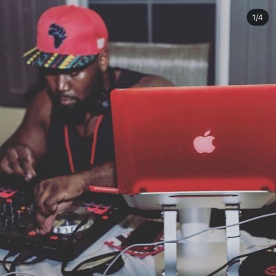 NuEyeEnt's profile picture. Dying to live…