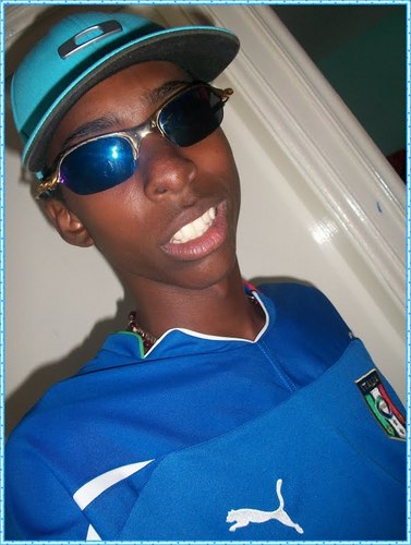 ''Naum se iludi Pensando q eu Esqueci do q vc fez..batido mais naum dipersebido”