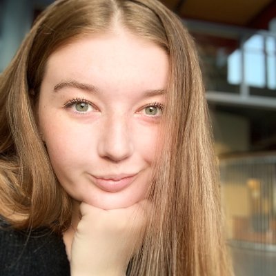 MeganNicole2323's profile picture. CreComm student :)