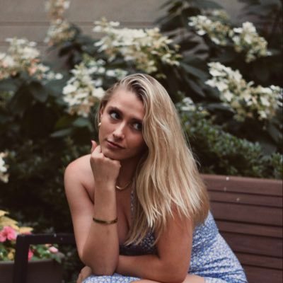 HaleyMuno's profile picture. Analog in a digital world.💡