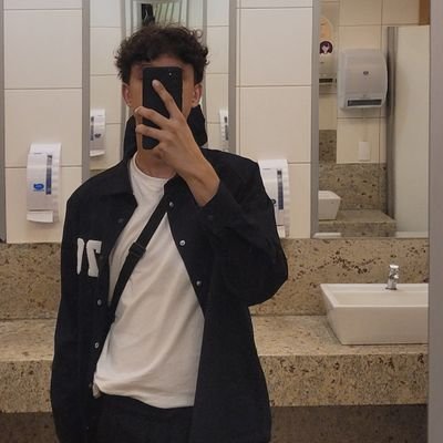 diogovinicius03's profile picture. 2003.