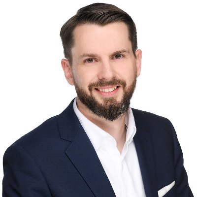 Director, Corporate Communications, @OttawaPolice | Past: VP @CIJAinfo, @CPC_HQ Director of Comms for @StephenHarper, @RonaAmbrose, @AndrewScheer & @ErinOToole