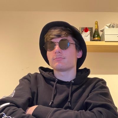 mr123chees's profile picture. Loves cheese, enjoys cringe