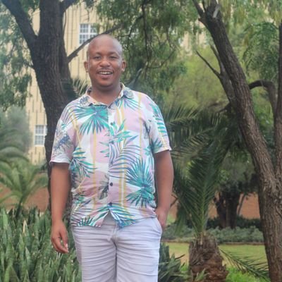 Journalist for Revival Fm also a News Editor,I love GOD very much down to earth and humble man,communicator,marketing officer at Reyadira Marketing and Events.