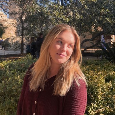 @Trinity_U ‘25 | Marketing and Sports Management | Figure Skating Coach | Competitive Powerlifting
