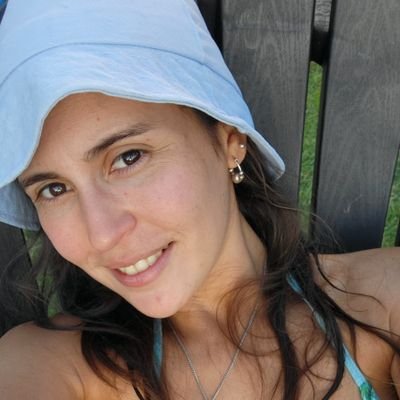 sofidechia's profile picture. Hincha del mas grande F.C.T.A.    
Ámame cuando menos los merezca, porque será cuando realmente lo necesite