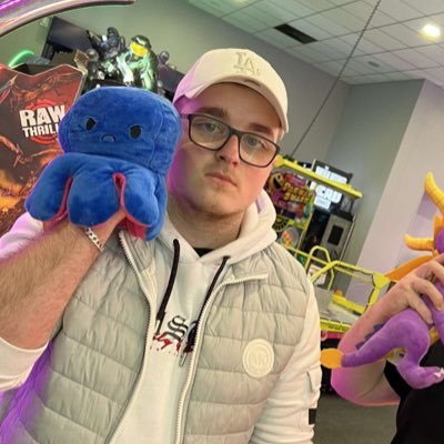 JakeyBoy52's profile picture. Go follow my twitch and YouTube 🟣🔴: ItsReadah