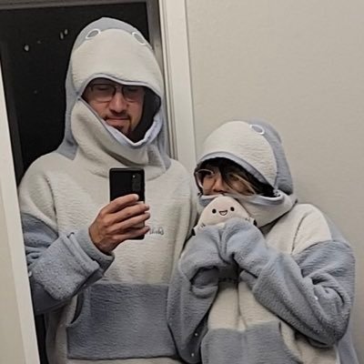 autistic, borderline, and terminally depressed // support my friend’s crochet side hustle link below