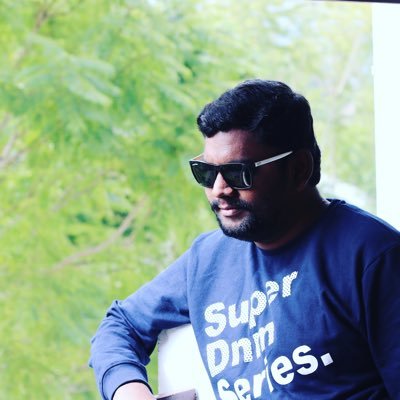 a die hard fan of Vijay & MSD 😍😍Thalapathian😍 😍 😎😎 MSDian 😎😎 Tamizhan da👈💪