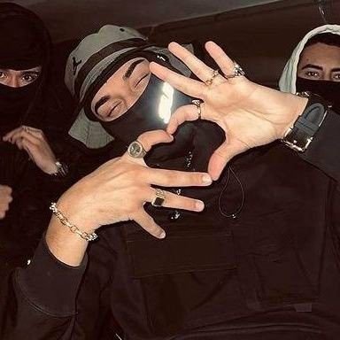 flyersalt's profile picture. tenho namorada e ela é brava