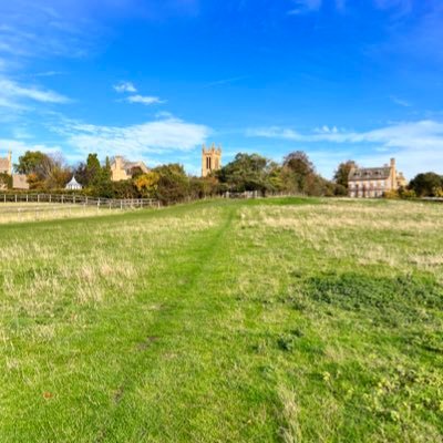 Award winning environmentally friendly Cotswold holiday cottages in extensive grounds in Broadway in the Cotswolds AONB . A great place to be! #broadwaymanor