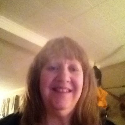 lesa_swaner's profile picture. 