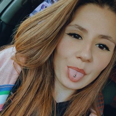 Ainharuus's profile picture. ‘Y no me lo creía o quizás no quería' Somos de quien nos cuida; lo perdido se asume, lo que queda se defiende.