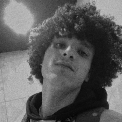 vinacabral's profile picture. daqui pra frente é só pra trás