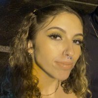 nicole (@bringm3solace) 's Twitter Profile