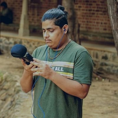 Sabari_S2499's profile picture. White heart Tick