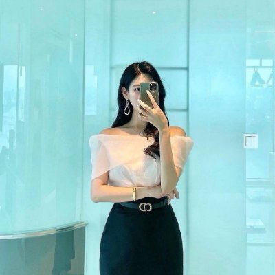 mikoto222o's profile picture. フォロー１万人になったら40万円ずつ配ります🥺💖